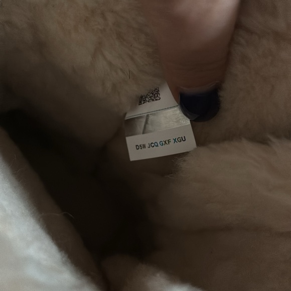 UGG BAILEY SUEDE BOW BOOTS IN CHESTNUT SZ 7, 8 NEW IN BOX - Picture 14 of 15